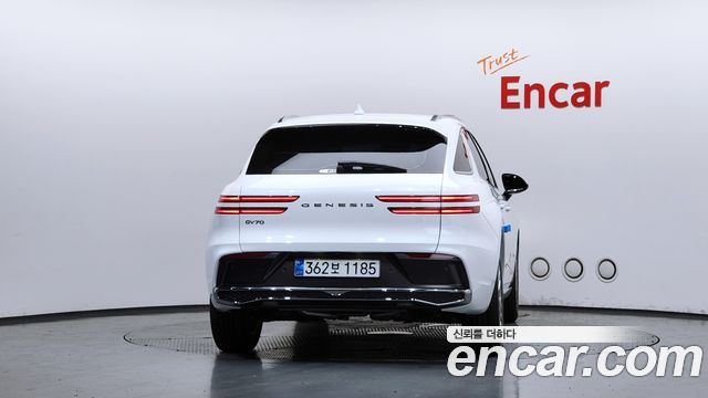Genesis GV70 из Кореи Encar