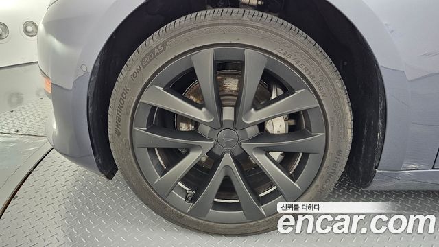 Tesla Model 3 Standard Range Plue RWD — пробег 107 428 км — фото 5 из 5