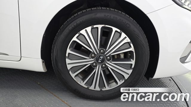 Kia K7 из Кореи Encar