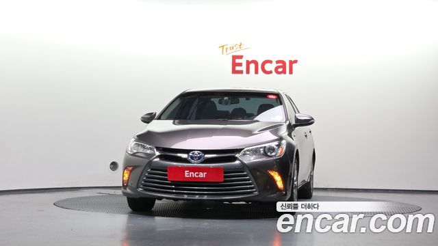 Toyota Camry Hybrid LE — пробег 23 273 км