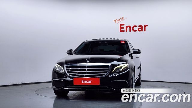 Mercedes-Benz E-Class из Кореи Encar