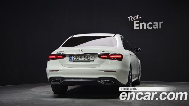 Mercedes-Benz E-Class из Кореи Encar