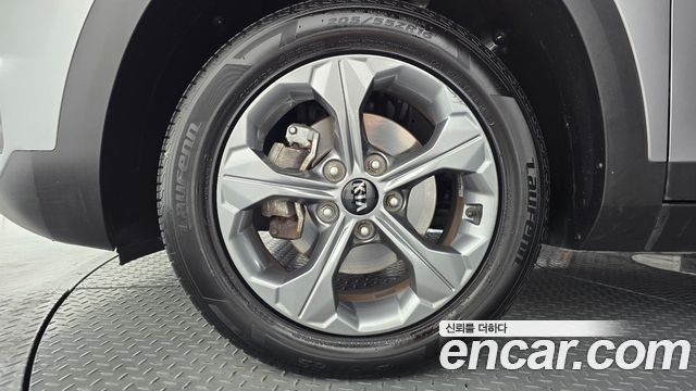 Kia Seltos из Кореи Encar