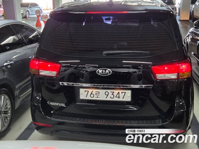 Kia Carnival из Кореи Encar