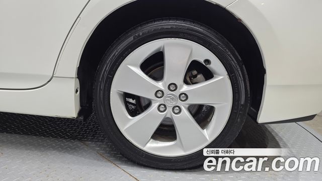 Toyota Prius 1.8 — пробег 33 524 км