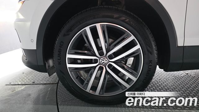 Volkswagen Tiguan 2.0 TDI Prestige — пробег 40 676 км