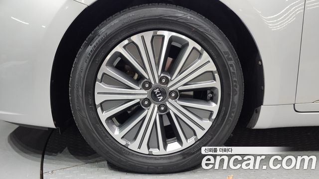 Kia K7 из Кореи Encar