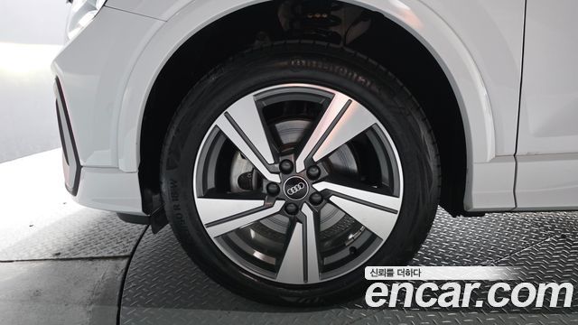 Audi Q2 из Кореи Encar