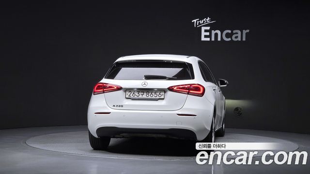 Mercedes-Benz A-Class из Кореи Encar
