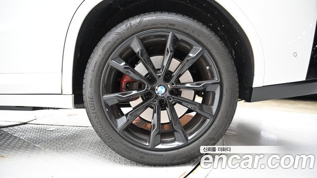 BMW X4 xDrive20i M Sport Pro Special Edition — пробег 7 388 км — фото 5 из 5