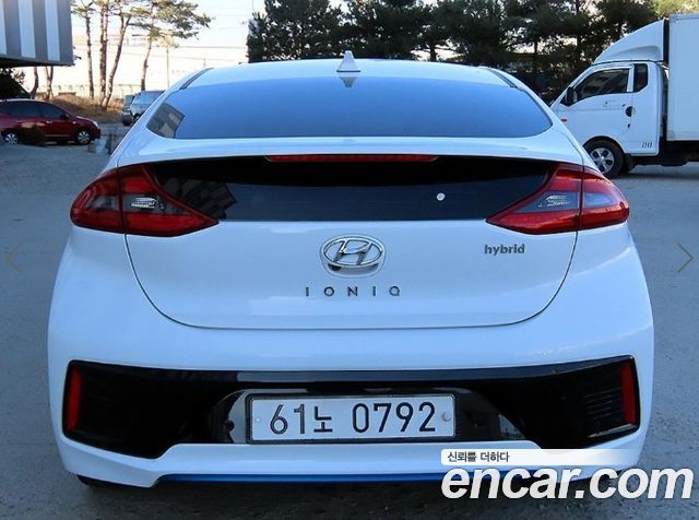 Hyundai Ioniq Q — пробег 204 418 км — фото 4 из 5