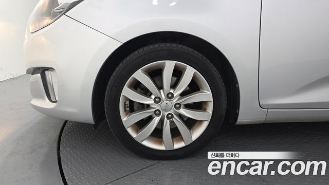 Kia Carens из Кореи Encar