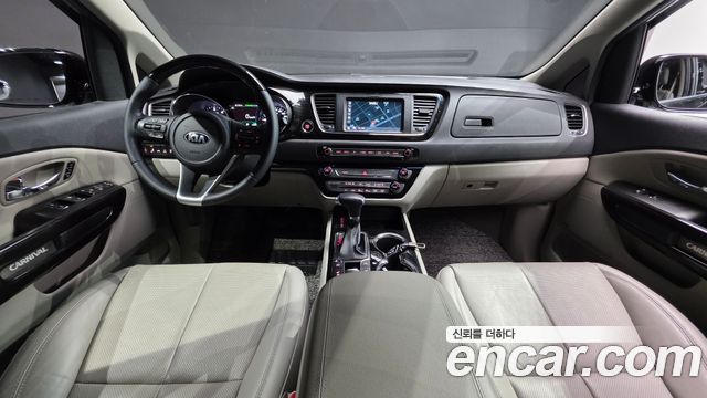 Kia Carnival из Кореи Encar