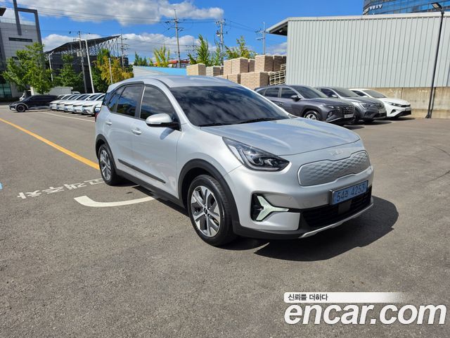 Kia Niro Air — пробег 115 923 км — фото 2 из 5