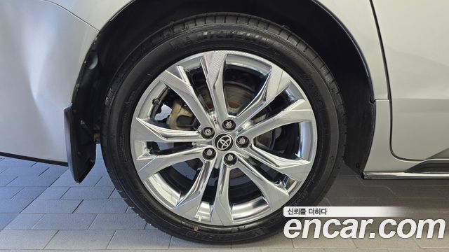 Toyota Sienna 2.5 Hybrid 2WD — пробег 34 379 км