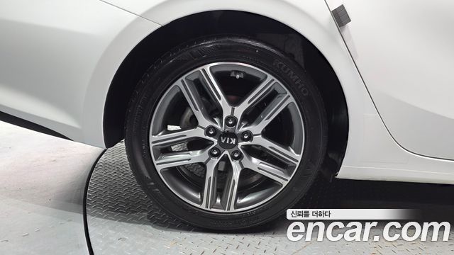 Kia K3 из Кореи Encar