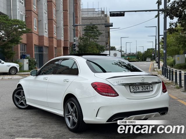 Mercedes-Benz C-Class C250 d 4MATIC — пробег 120 000 км — фото 2 из 5