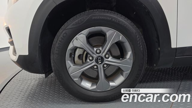 Kia Seltos из Кореи Encar