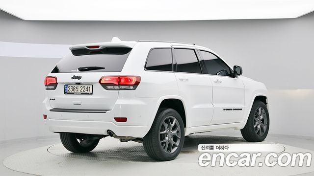 Jeep Cherokee 3.6 80th Edition WK2 — пробег 79 543 км — фото 4 из 5