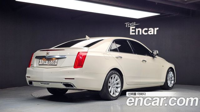 Cadillac CTS 2.0 Luxury — пробег 166 646 км