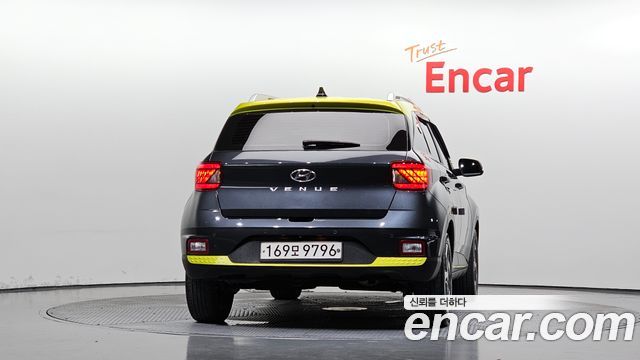 Hyundai Venue из Кореи Encar