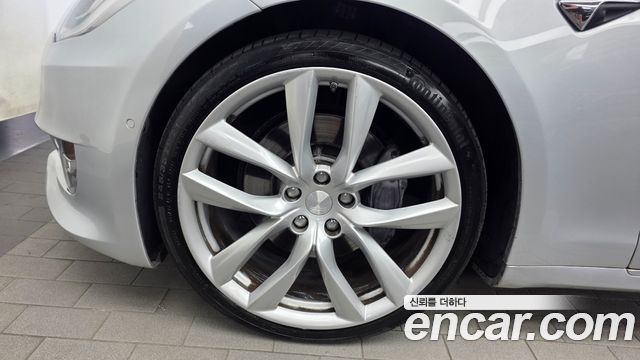 Tesla Model S из Кореи Encar