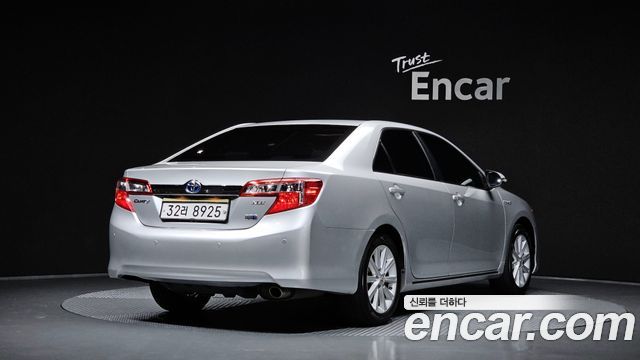 Toyota Camry Hybrid XLE — пробег 138 901 км