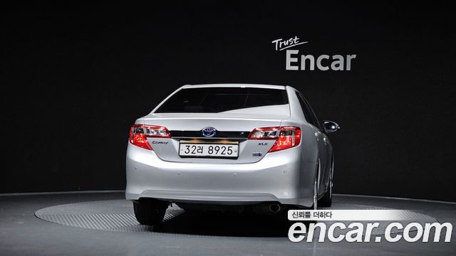 Toyota Camry Hybrid XLE — пробег 138 901 км