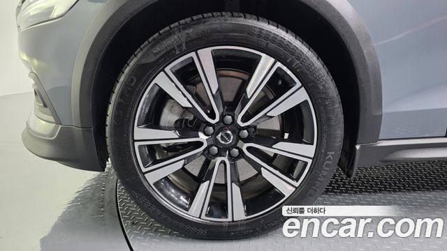 Volvo V60 из Кореи Encar