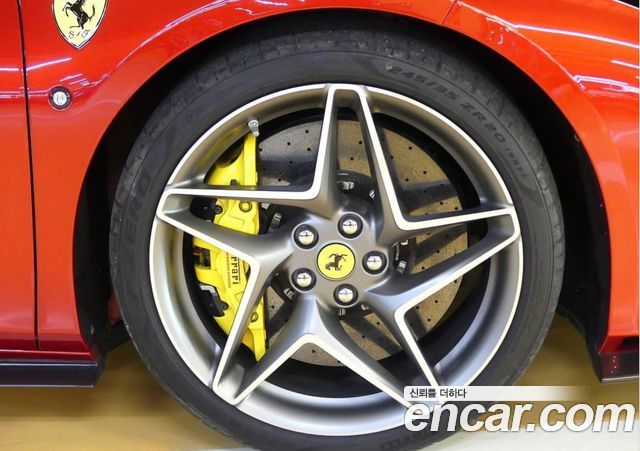 Ferrari F8 из Кореи Encar