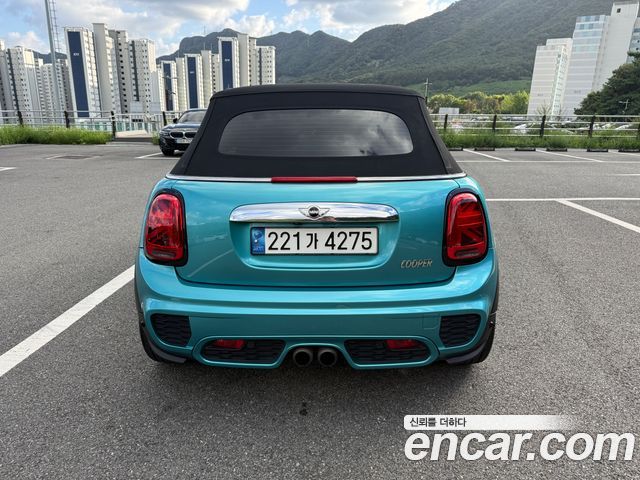 Mini Cooper Convertible Standard 3rd Generation — пробег 150 100 км