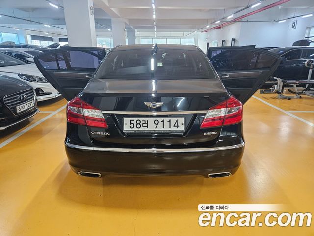 Hyundai Genesis из Кореи Encar
