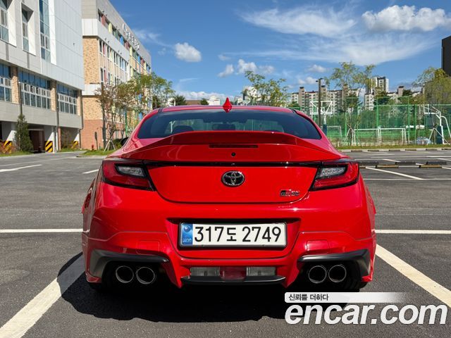 Toyota 86 2.4 Premium — пробег 17 300 км
