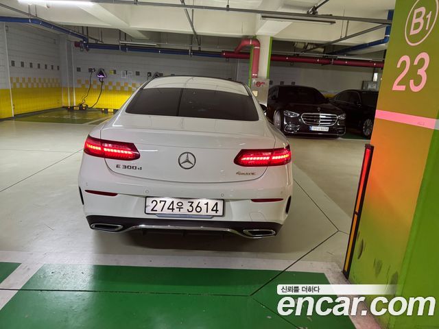 Mercedes-Benz E-Class E300d 4MATIC Coupe — пробег 13 300 км — фото 2 из 5