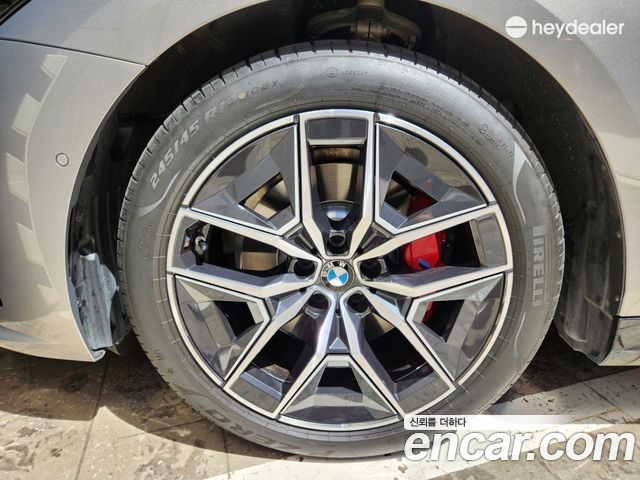 BMW 5-Series 520i Special Edition из Кореи Encar