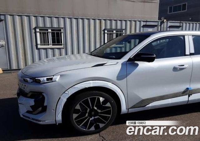 Renault (Samsung) Filante 1.5 E-Tech Iconic 2WD — пробег 1 км — фото 5 из 5