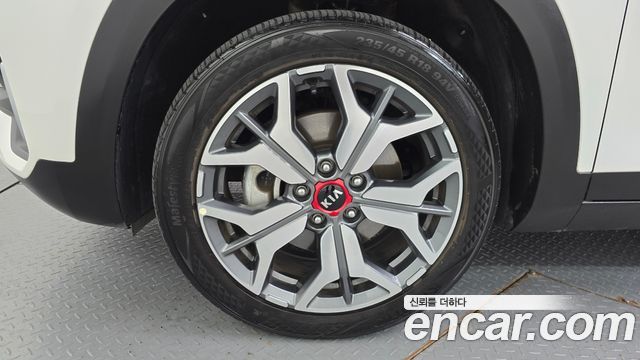 Kia Seltos из Кореи Encar