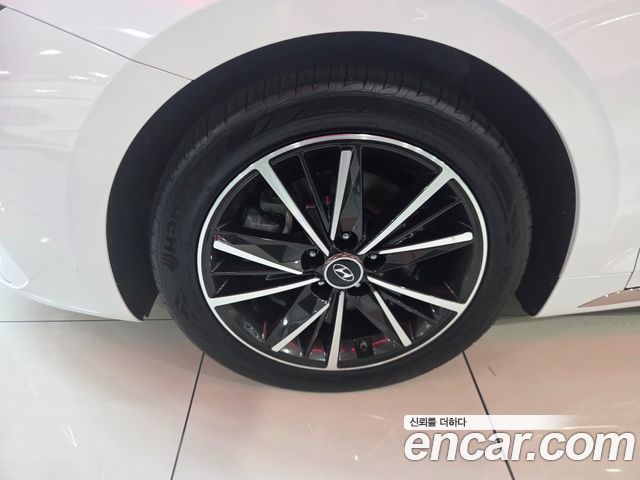 Hyundai Grandeur 2.5 Le Blanc — пробег 65 380 км