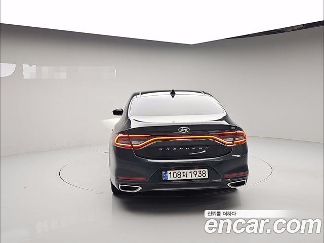 Hyundai Grandeur 3.0 Modren Basic (Rental car) — пробег 136 895 км