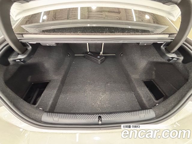 BMW 5-Series 523d M Sport — пробег 9 600 км
