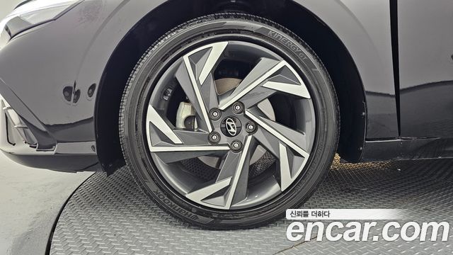 Hyundai AVANTE 1.6 Inspiration — пробег 37 920 км