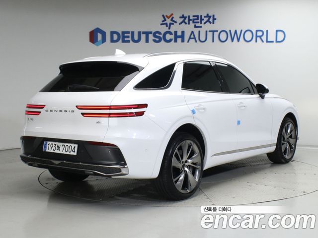 Genesis GV70 2.5T Gasoline AWD — пробег 22 200 км