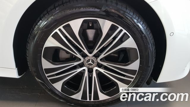 Mercedes-Benz E-Class E220d 4MATIC Exclusive — пробег 3 309 км