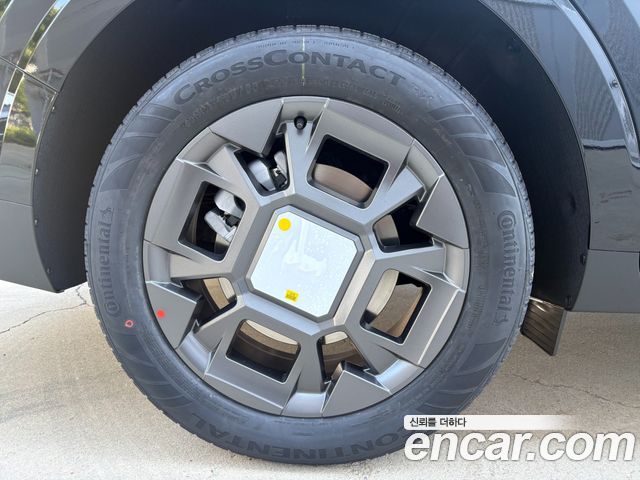 Kia Carnival Hev 9 Seater X Line — пробег 4 км