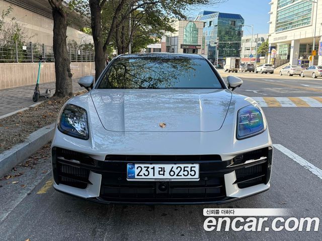 Porsche Panamera 2.9 AWD — пробег 14 800 км