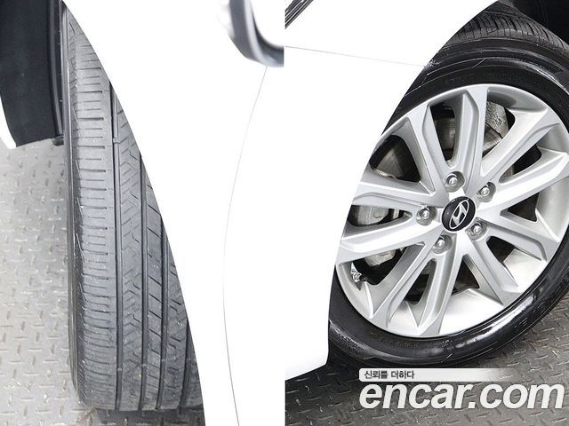 Hyundai AVANTE 1.6 VGT Modern Standard — пробег 119 000 км