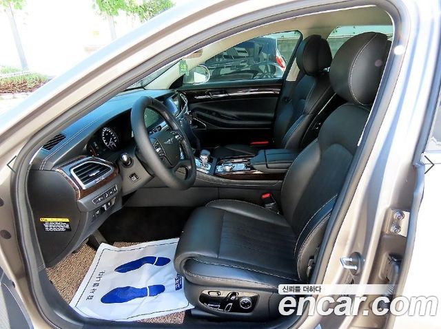 Genesis G90 3.8 Luxury — пробег 68 176 км