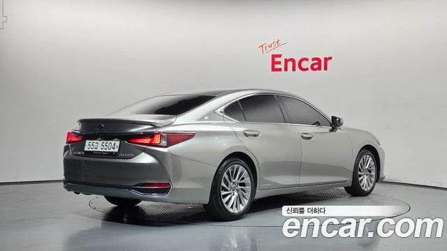 Lexus ES Luxury Plus — пробег 90 515 км — фото 2 из 5