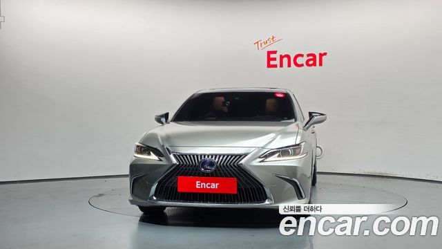 Lexus ES Luxury Plus — пробег 90 515 км — фото 3 из 5