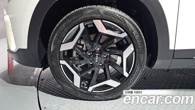 Kia Seltos из Кореи Encar